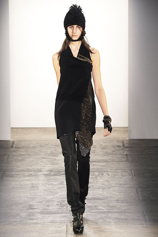 Vestido corto sin mangas con recortes combinados pantalon slim negro Vanessa Bruno